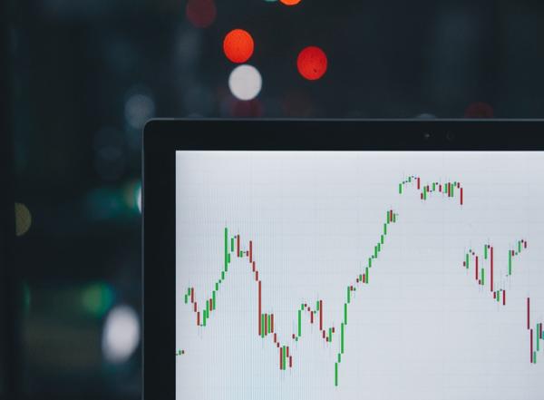 Discover the 7 best trading platforms in Australia for beginners in 2026. Compare fees, features, ease of use, and tools to find the ideal platform to start trading with confidence.