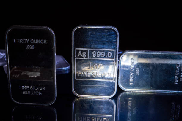 Der Silberpreis (XAG/USD) behält seine bullische Struktur bei, wobei die Bullen den Widerstandsbereich zwischen 34,60 und 34,80 US-Dollar ins Visier nehmen. Abwärtsbewegungen werden bislang oberhalb der Unterstützungsmarke von 34,00 US-Dollar aufgefangen. Ein schwächerer US-Dollar trägt zusätzlich zur Stabilisierung des Edelmetalls bei.