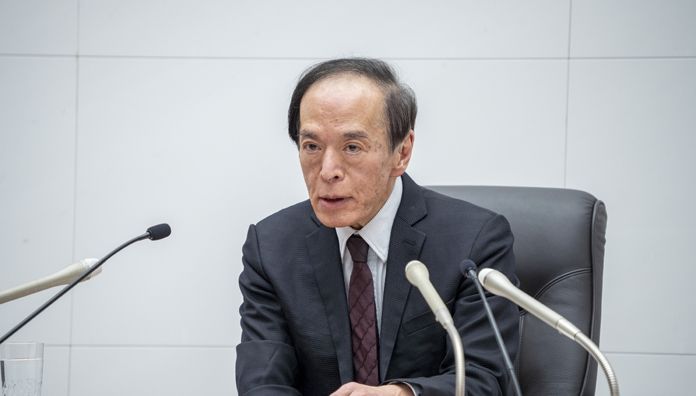 如果日本央行的紧缩步伐难以跟上美联储，美元/日元可能攀升至160附近。 
