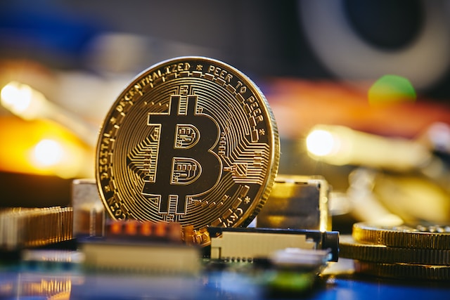 Bitcoin ซึ่งเป็นสกุลเงินดิจิทัลที่ใหญ่ที่สุดในเช้าวันพฤหัสบดีทะลุผ่านระดับ 97,000 ดอลลาร์ที่คาดการณ์ไว้มาก ซึ่งถือเป็นระดับสูงสุดใหม่ตลอดกาล BTC อยู่ห่างออกไปเพียง 3% จากการบรรลุเป้าหมายสำคัญที่ 100,000 ดอลลาร์ การมองโลกในแง่ดีเกี่ยวกับอนาคตของ crypto ในสหรัฐอเมริกากำลังกระตุ้นให้เกิดการชุมนุม มูลค่าตลาด crypto สะสมเพิ่มขึ้นมากกว่า 3% ในช่วง […]