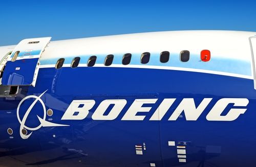 Investing.com -- Boeing (NYSE:BA) shares inched higher in premarket US trading on Friday after the union representing the roughly 33,000 striking workers endorsed a new pay offer than includes a 38% wage bump over the next four years.