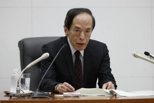 日本央行行长并未给出市场希望的转向信号，日元汇率重回148。
