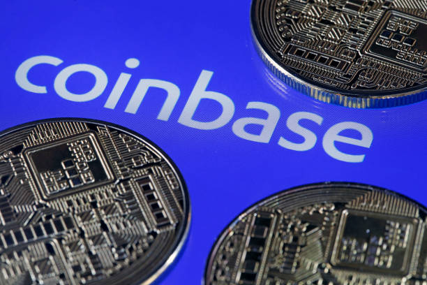 Investing.com-- Coinbase Global Inc (NASDAQ:COIN) fell from a three-year high on Wednesday as filings showed CEO Brian Armstrong sold nearly $300 million worth of shares this week, his second major sh