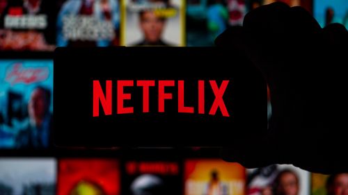 华尔街对Netflix第三季度财报持乐观态度，期权交易员预计奈飞股价将出现重大波动。
