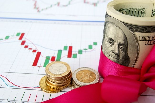 Đồng đô la Mỹ (USD) bắt đầu tuần mới một cách tương đối bình tĩnh sau khi vượt trội hơn các đối thủ chính trong tuần trước. 