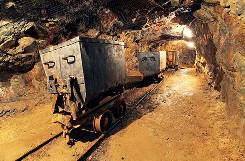 Gold prices remain elevated as Australia's mining sector sees growing consolidation. Could Northern Star signal a broader M&A wave? Explore the key drivers, potential market impact and what Australian investors should watch next.
