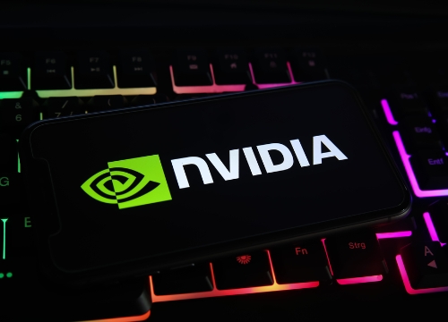 El CEO de NVIDIA, Jensen Huang, se reunirá con eldent estadounidense Donald Trump en la Casa Blanca antes de un viaje a China.