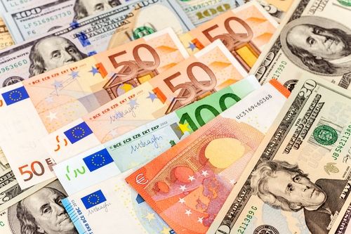 EUR/USD halts its winning streak that began on June 18, trading around 1.1800 during the Asian hours on Wednesday.