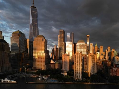 El S&P 500 estableció un mínimo del día en 5873, encontrando compradores que llevaron el índice a máximos del 3 de marzo en 5.967. 