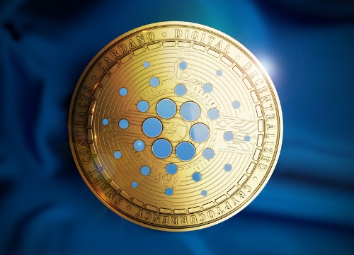 Cardano (ADA) fällt >3% und scheitert erneut am 50-Tage-EMA ($0,4158). Derivate schwächen sich ab: Open Interest -2,70% auf $826,15 Mio., Funding Rate fällt auf 0,0004%, Long-Liquidationen $1,29 Mio. vs. Shorts $226.910. Technisch rückt $0,3826 als Schlüssel-Support in den Fokus; darunter droht $0,3294.