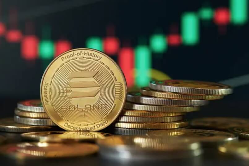 솔라나(SOL)가 뱅가드 ETF 허용 소식에 힘입어 10% 급등, 140달러를 회복했으며 기관 자금 유입과 '쌍바닥' ��패턴 완성을 통해 50일 이평선 돌파를 시도하고 있다.