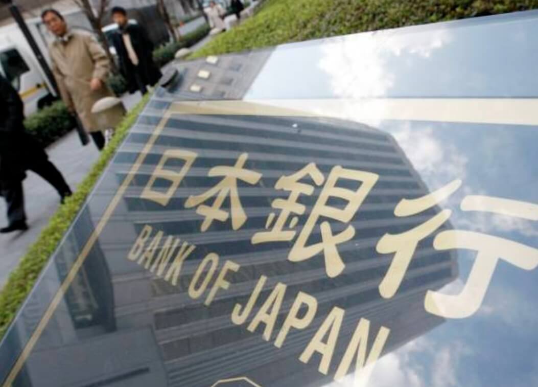 在日本财政政策和货币政策不确定下，机构对日元汇率前景出现较大分歧。美元/日元在2026年或重现2025年“过山车”走势，投资者可逢高做空或逢低做多。
