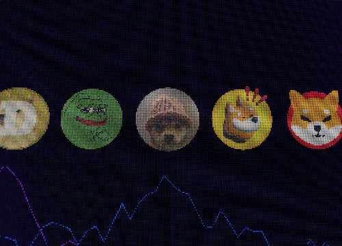 DOGE, SHIB und PEPE drehen nach kräftigen Dienstag-Gewinnen nach oben: DOGE über 50-Tage-EMA $0.1433 mit Widerstand $0.1568, SHIB testet $0.00000924 nach Rebound von $0.00000838, PEPE zielt auf 200-Tage-EMA $0.00000738.