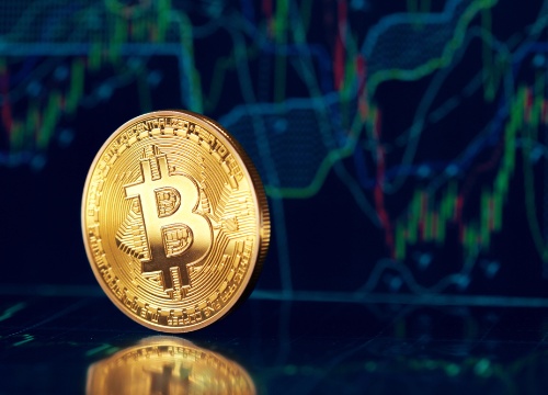 比特幣（BTC）、以太坊（ETH）和瑞波幣（XRP）在本週初以謹慎的態度開盤，交投於各自的支撐位附近。市場情緒在上週的波動後依然脆弱，BTC、ETH 和 XRP 分別回調了近10%、14%和7%