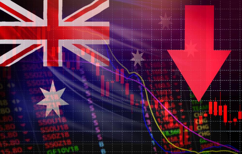 JB Hi-Fi’s warning has raised fresh concerns about Australia’s consumer sector as slowing demand and margin pressure put retailers in focus. Discover which ASX retail stocks may be most exposed and what traders should watch next.