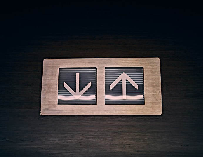 Privacy and security-focused token Monero (XMR) has seen an 11.5% surge in the daily timeframe, reclaiming the $360 support for the first time in a week. Some analysts suggest that holding its