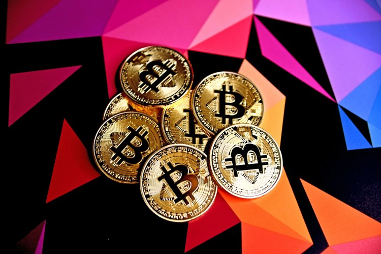 Bitcoin (BTC) posted modest gains earlier today, trading above $87,000 for the first time since April 1. Crypto analysts now suggest that BTC may be on the verge of a sustained rally, as several key